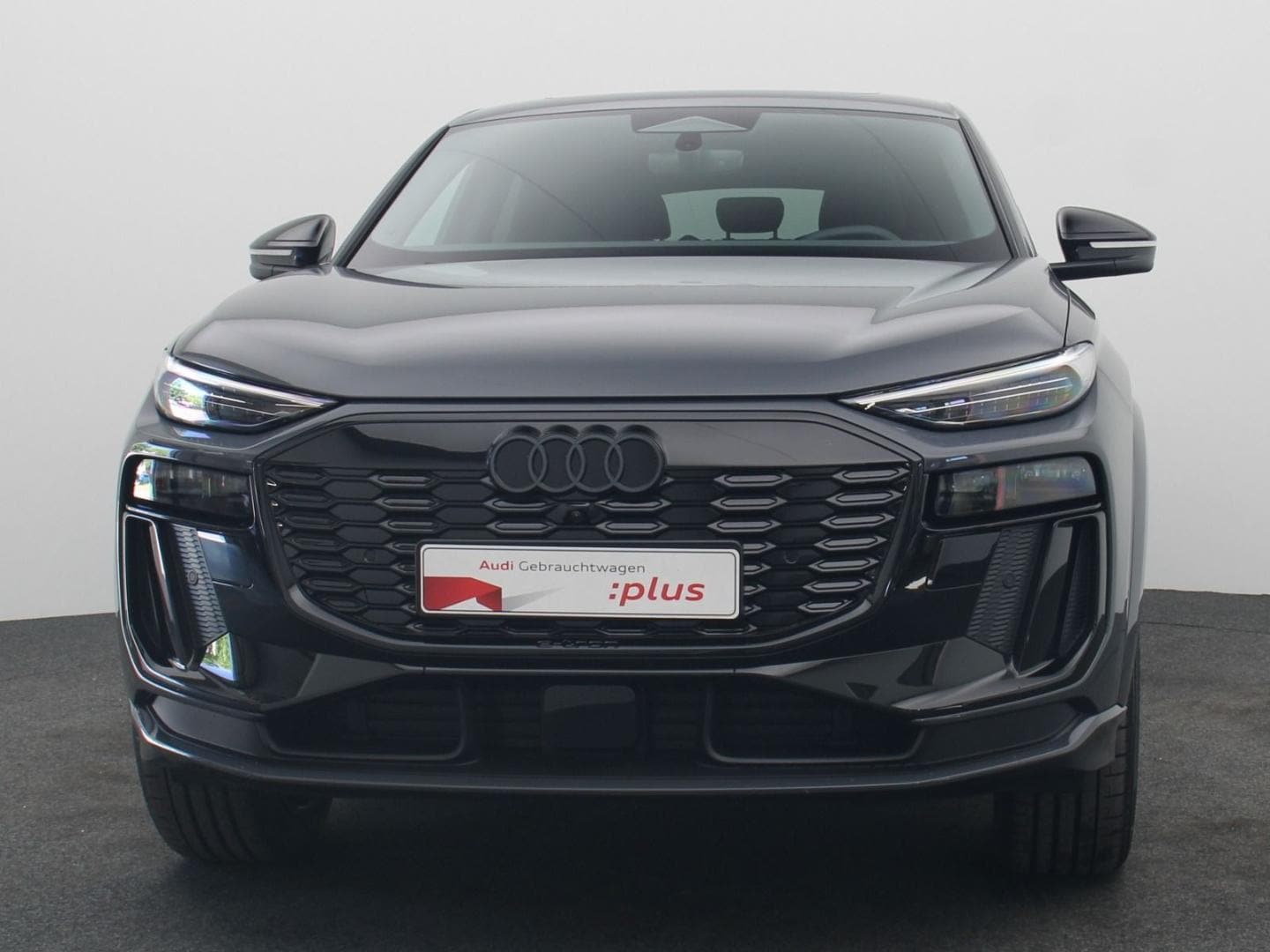 Bild über Audi Q6 Sportback e-tron S line business e-tron quattro 315 kW - für weitere Informationen kontaktieren Sie den Audi Partner
