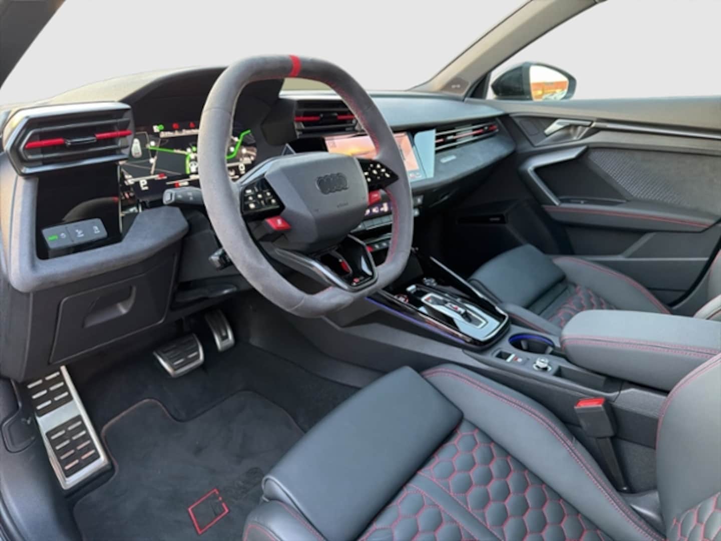 Bild über Audi RS 3 Sportback TFSI quattro 294 kW S tronic - für weitere Informationen kontaktieren Sie den Audi Partner