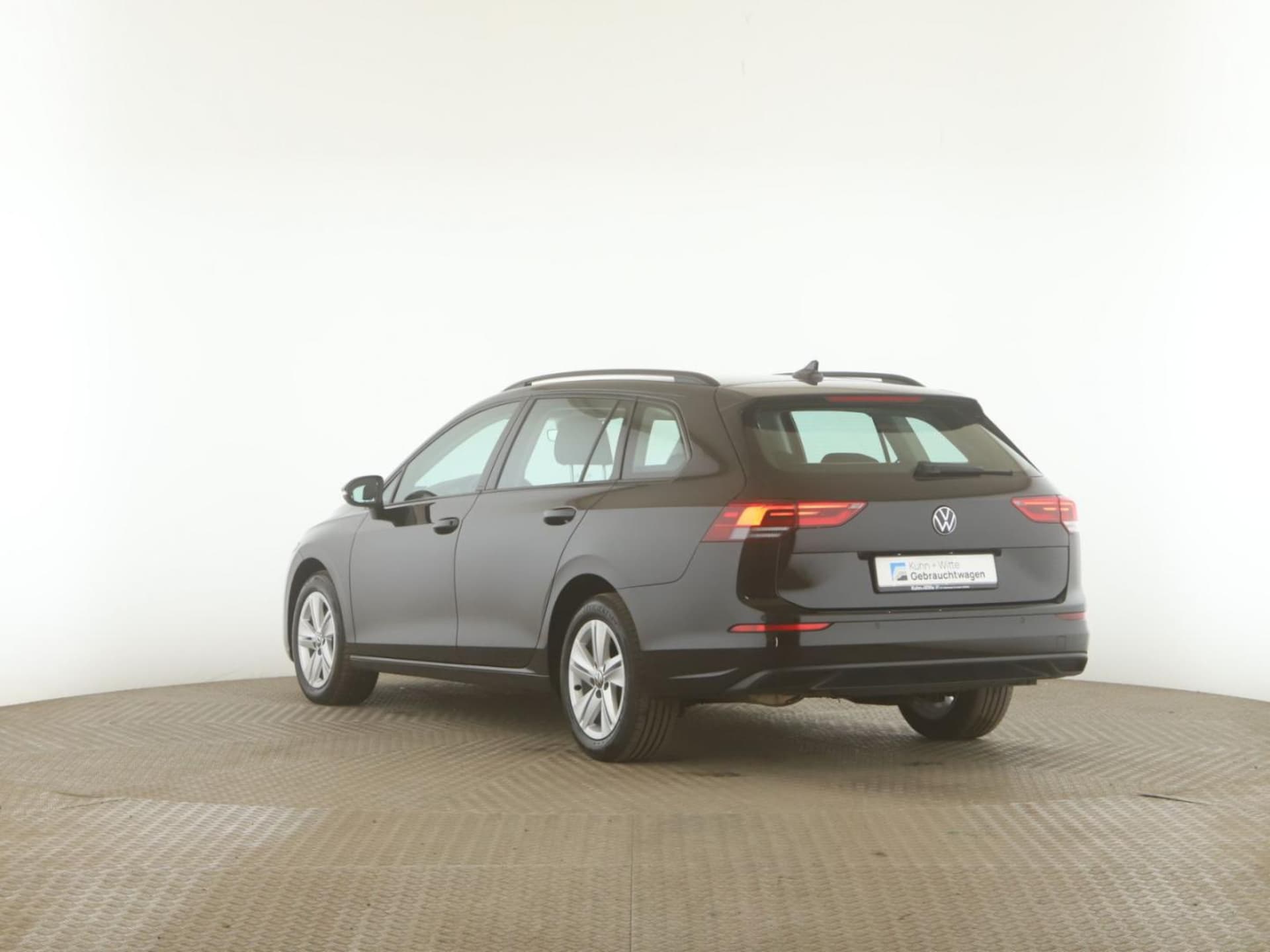 Volkswagen Golf Variant Life