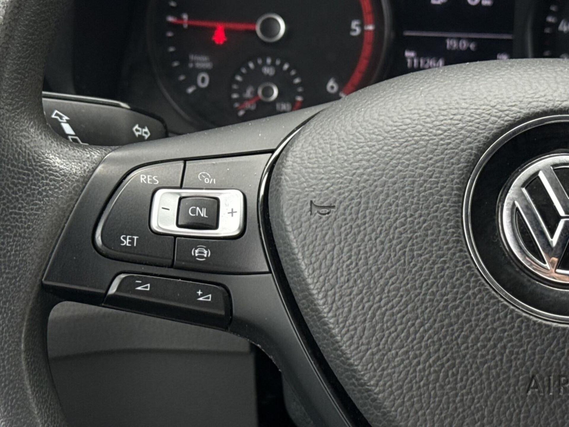 Volkswagen Crafter Furgon długi rozstaw osi