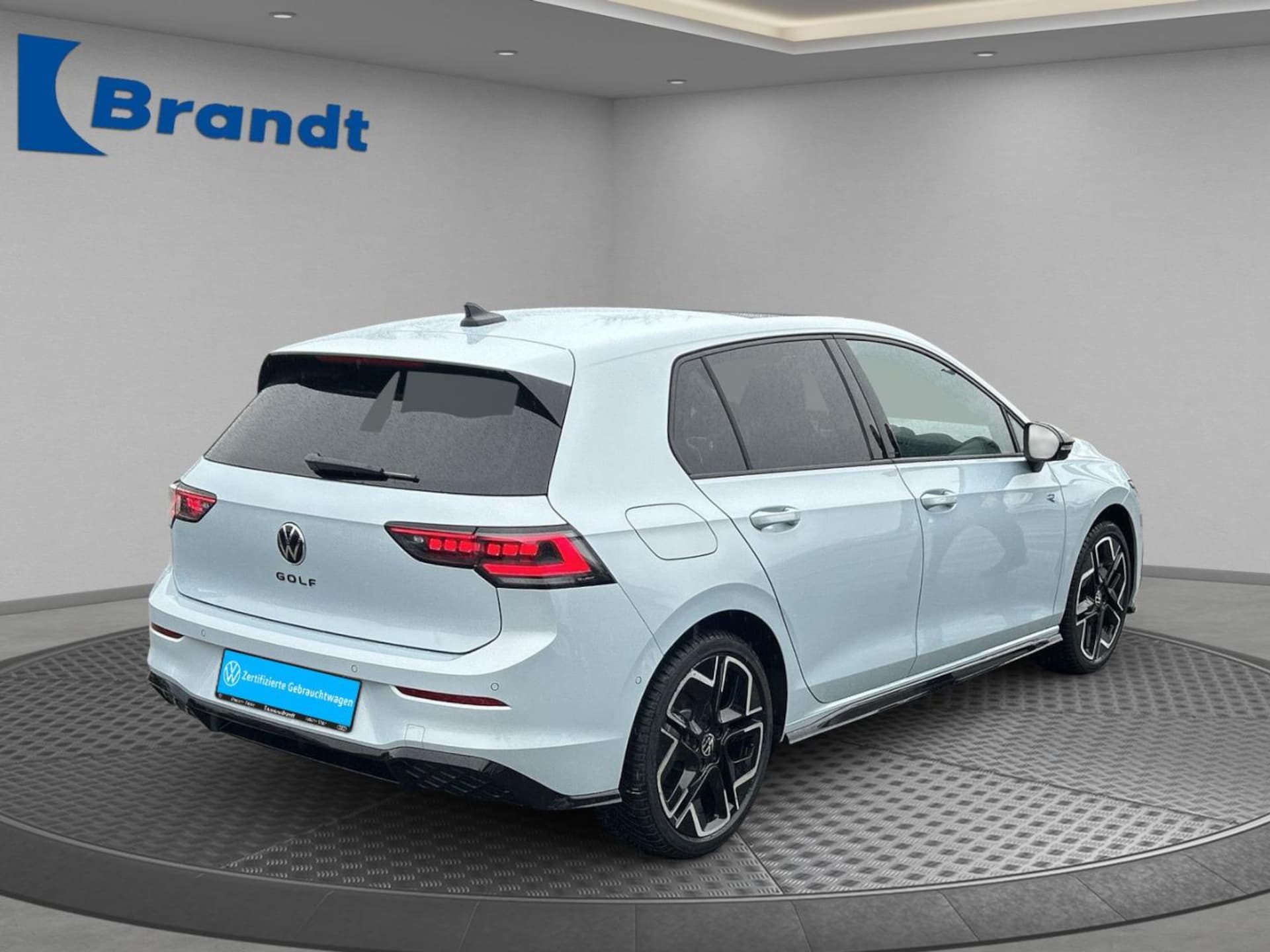 Volkswagen Golf R-Line
