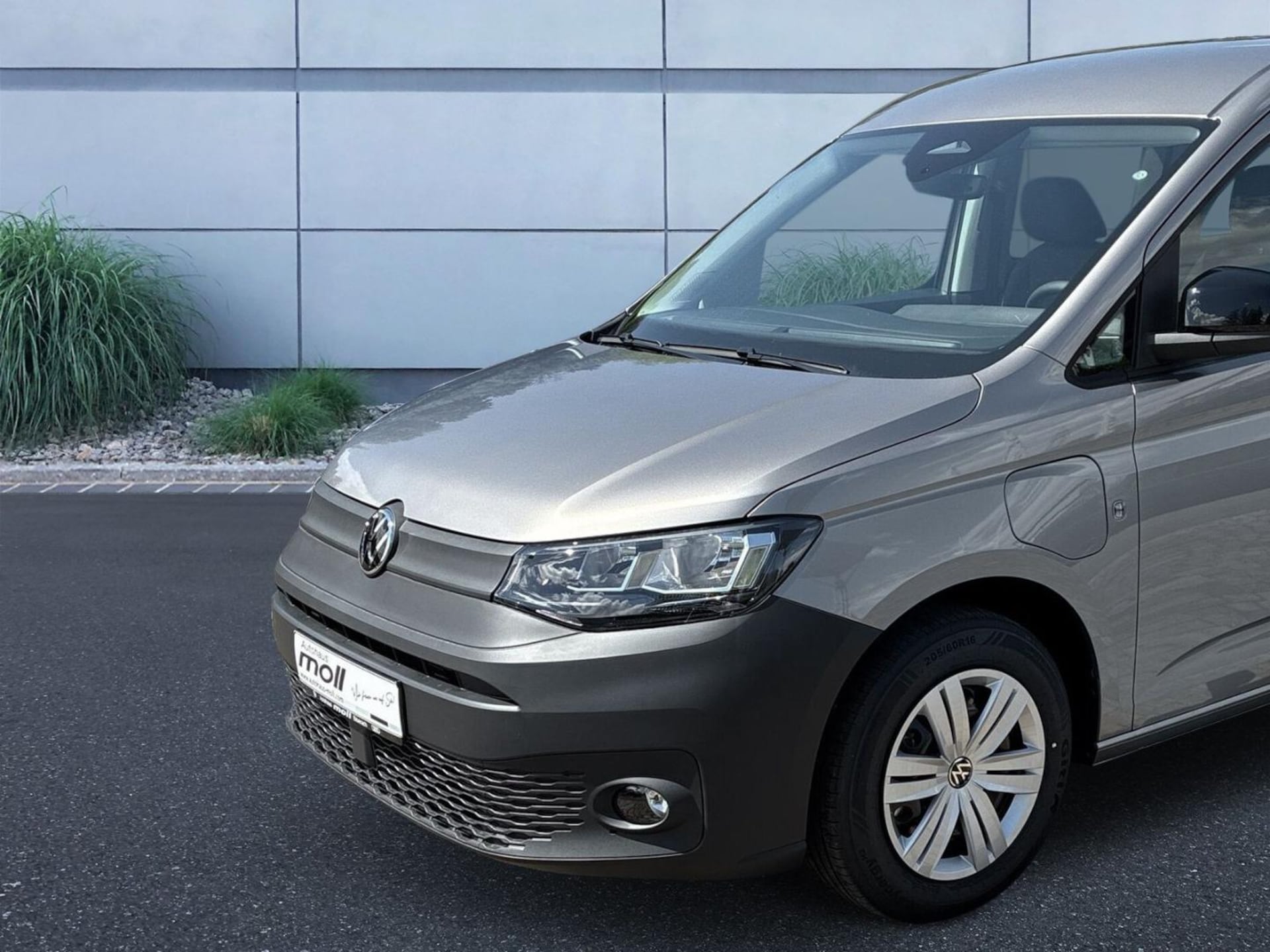 Volkswagen Caddy Basis-Modell