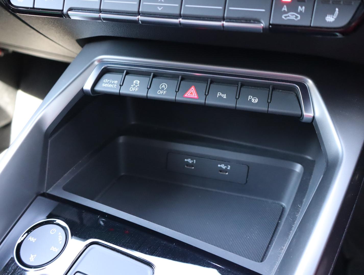 Image about Audi S3 Sportback S3 Sportback TFSI 228(310) kW(PS) S tronic