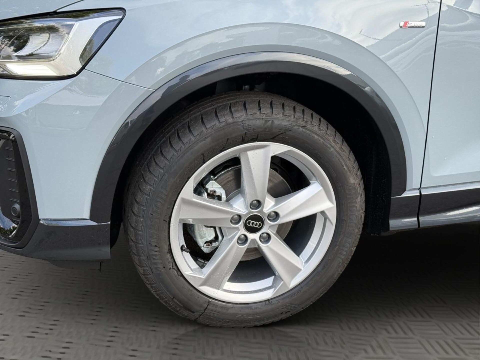 Audi Q2 S line