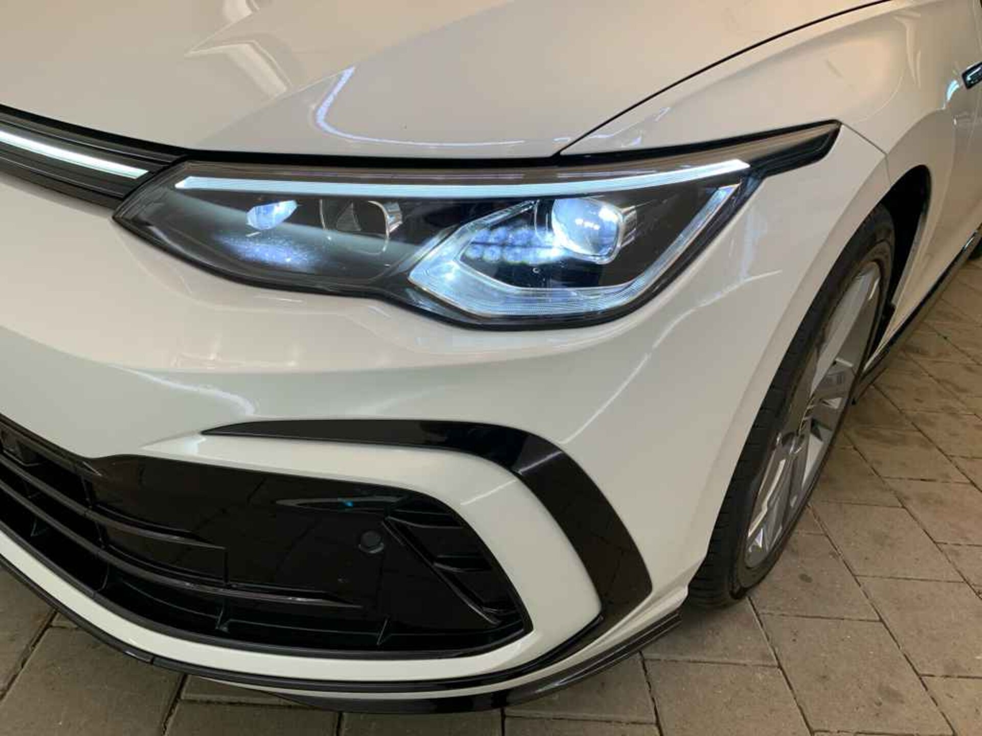 Volkswagen Golf R-Line