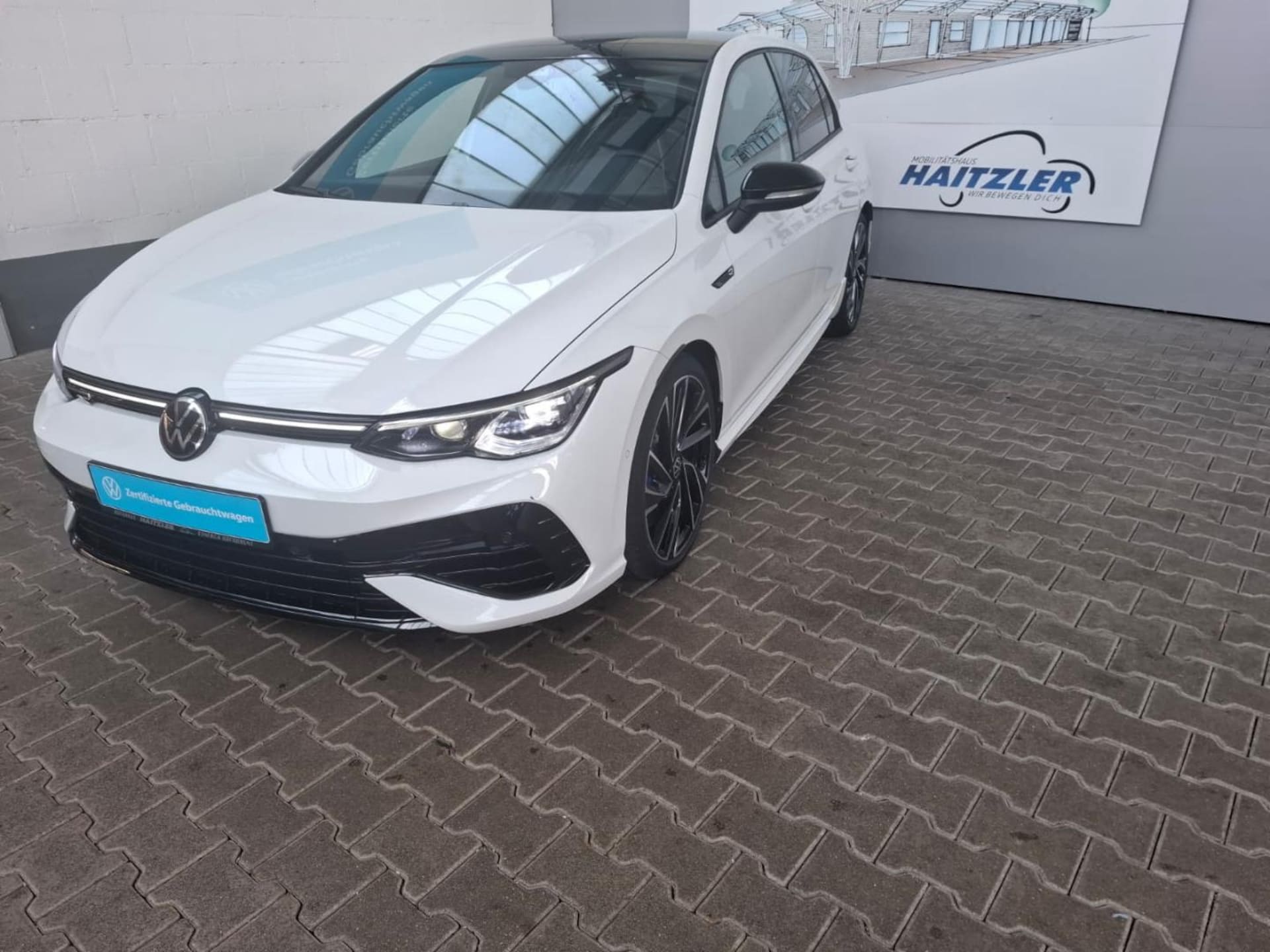 Volkswagen Golf R