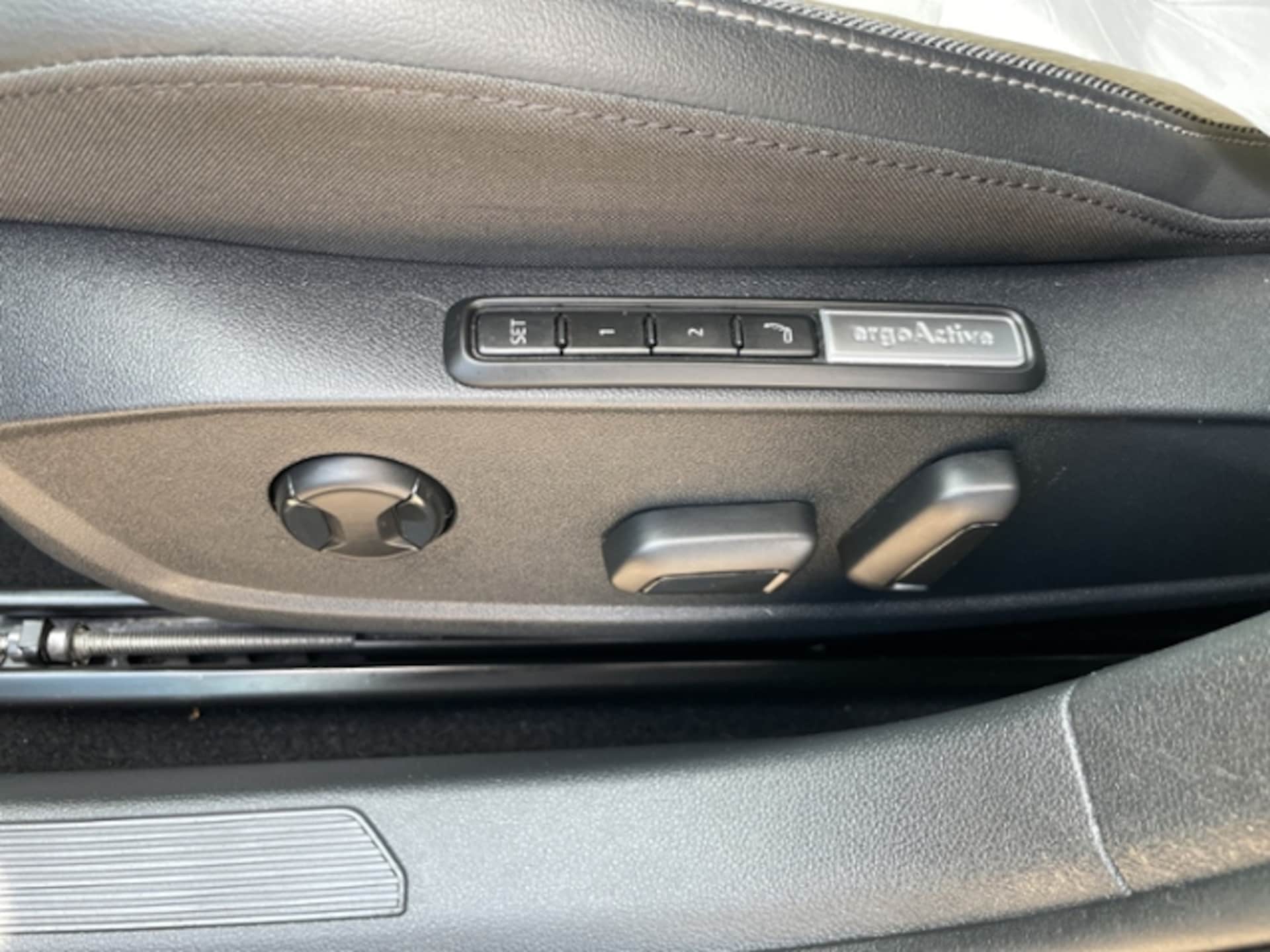 Volkswagen Golf Variant Style