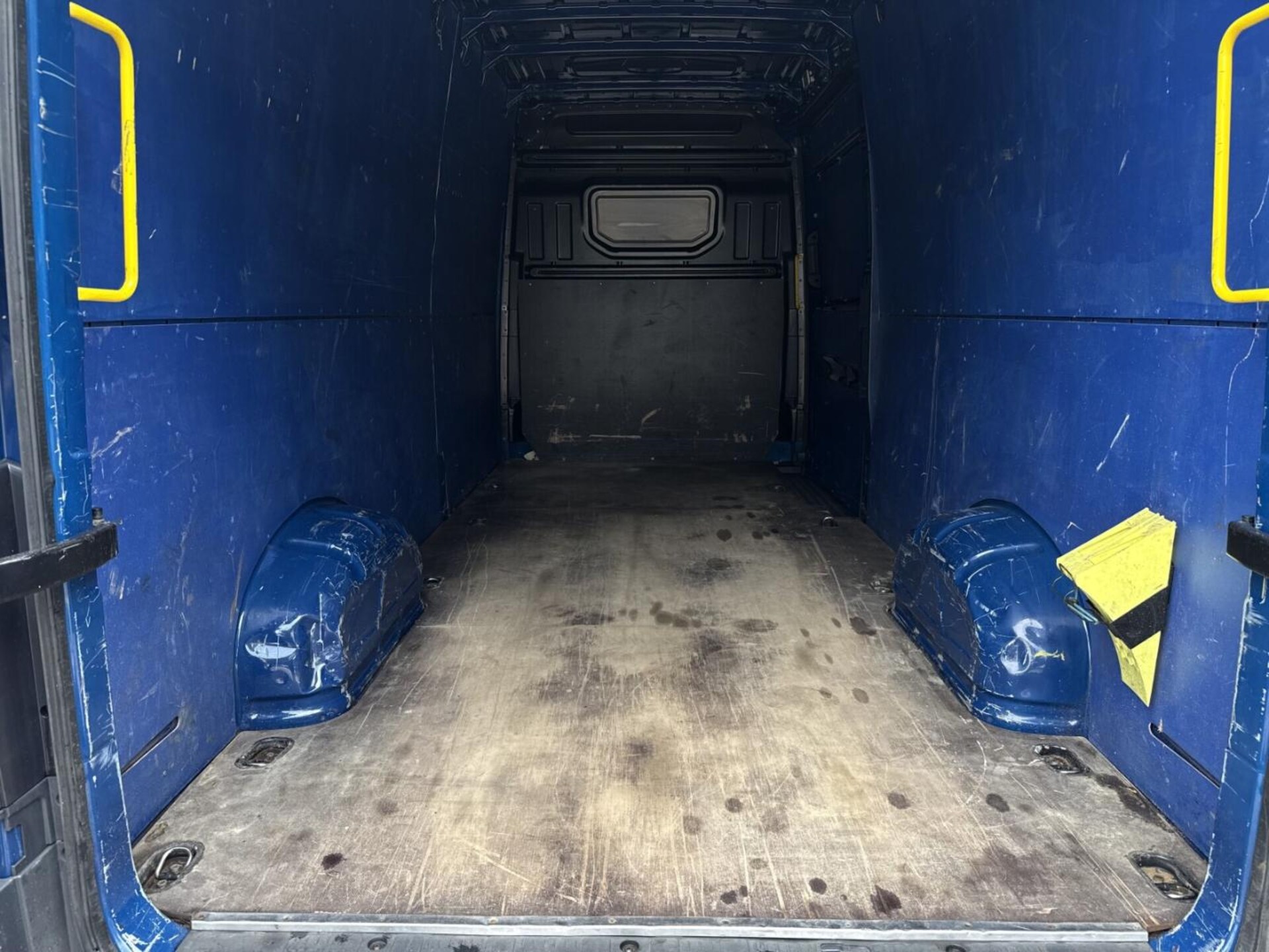 Volkswagen Crafter Furgon długi rozstaw osi
