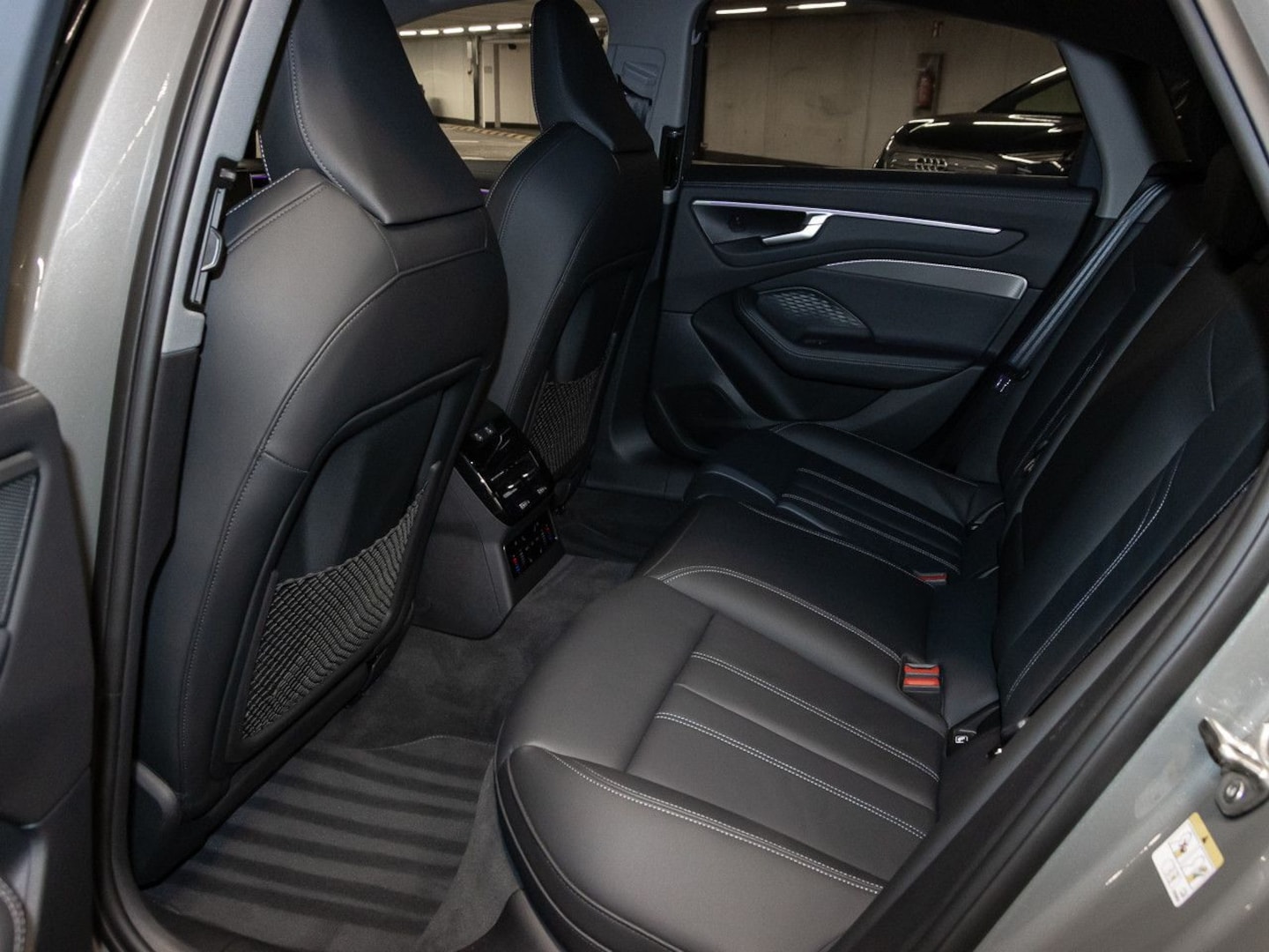 Bild über Audi A6 Limousine TDI quattro 150 kW S tronic - für weitere Informationen kontaktieren Sie den Audi Partner