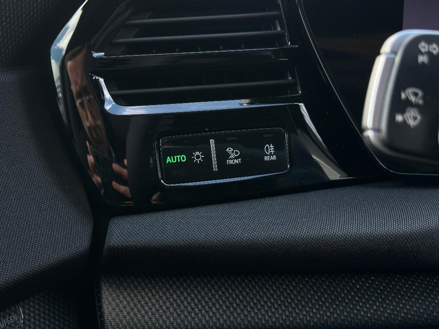 Bild über Audi Q7 SUV TDI quattro 220 kW tiptronic - für weitere Informationen kontaktieren Sie den Audi Partner