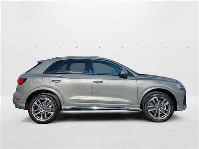 2025 AUDI Q3 - Image 4