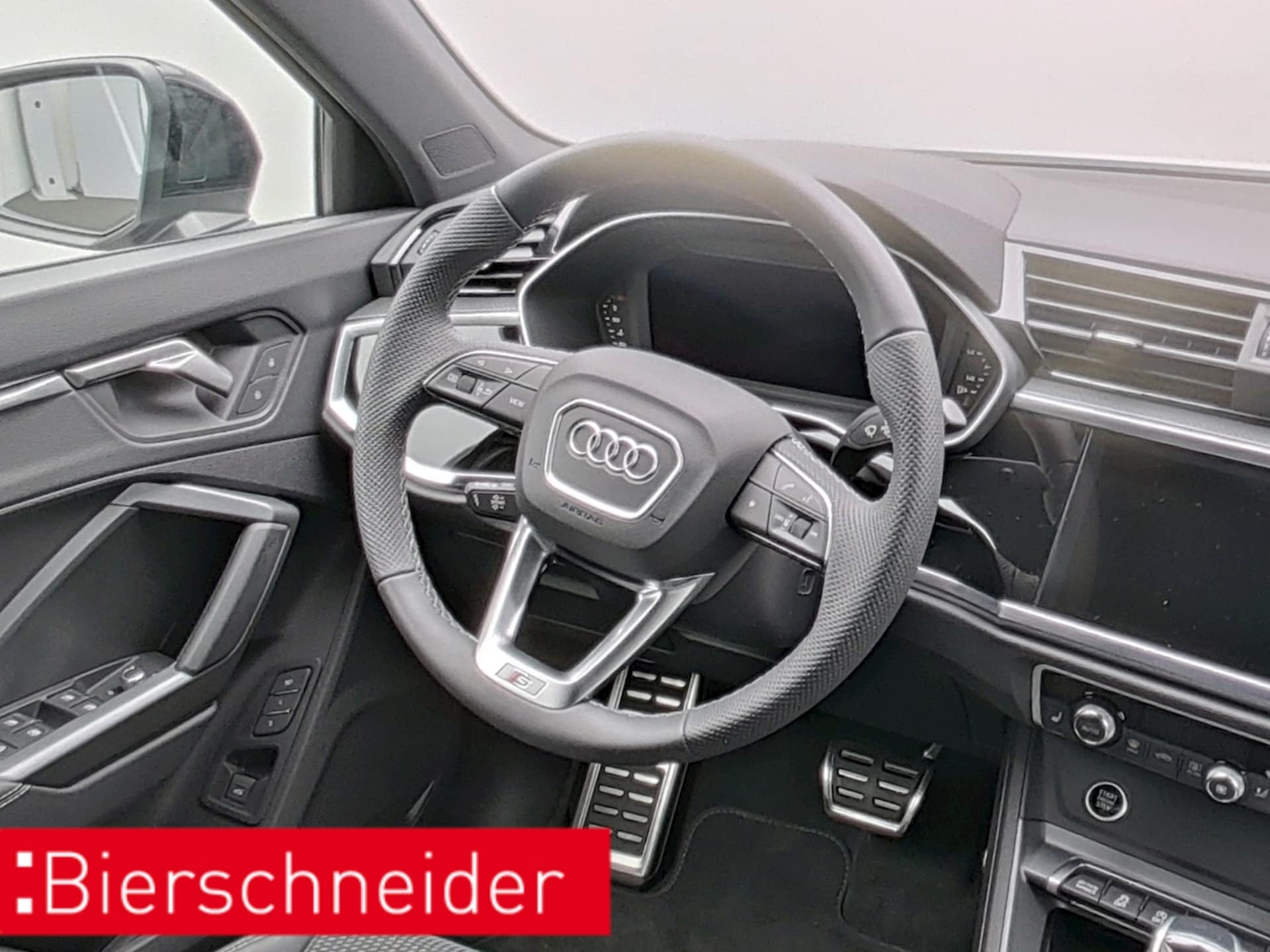 Audi Q3 Sportback S line