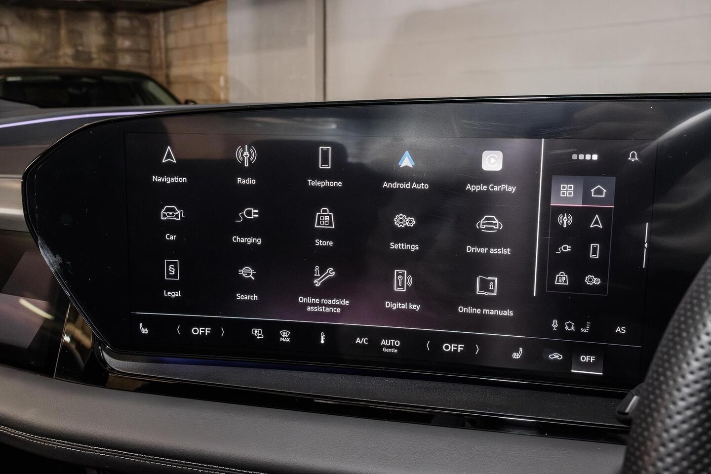Image about Audi Q6 SUV e-tron e-tron quattro