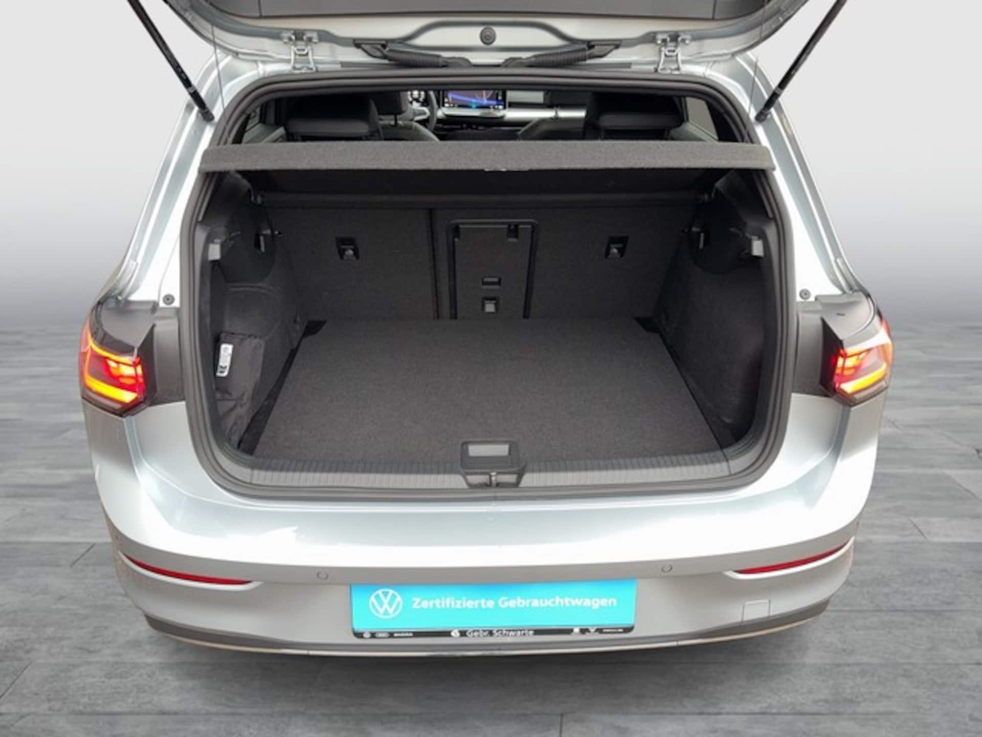Volkswagen Golf Style