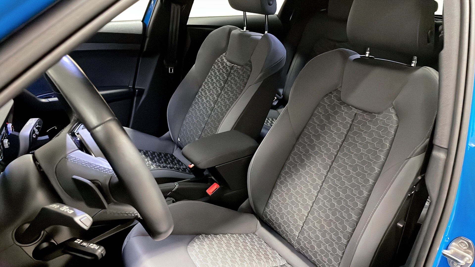 Bild som visar&nbsp;Audi A1 Sportback&nbsp;A1 Sportback 35 TFSI S line 150 hk S tronic - för mer information kontakta din Audi Partner