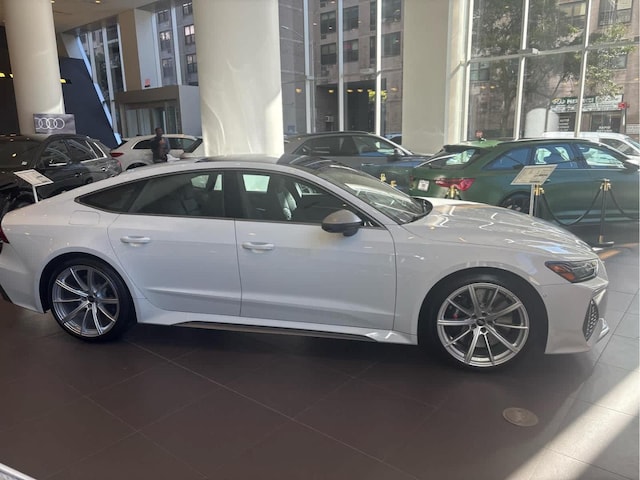 2025 Audi RS7 Sportback performance