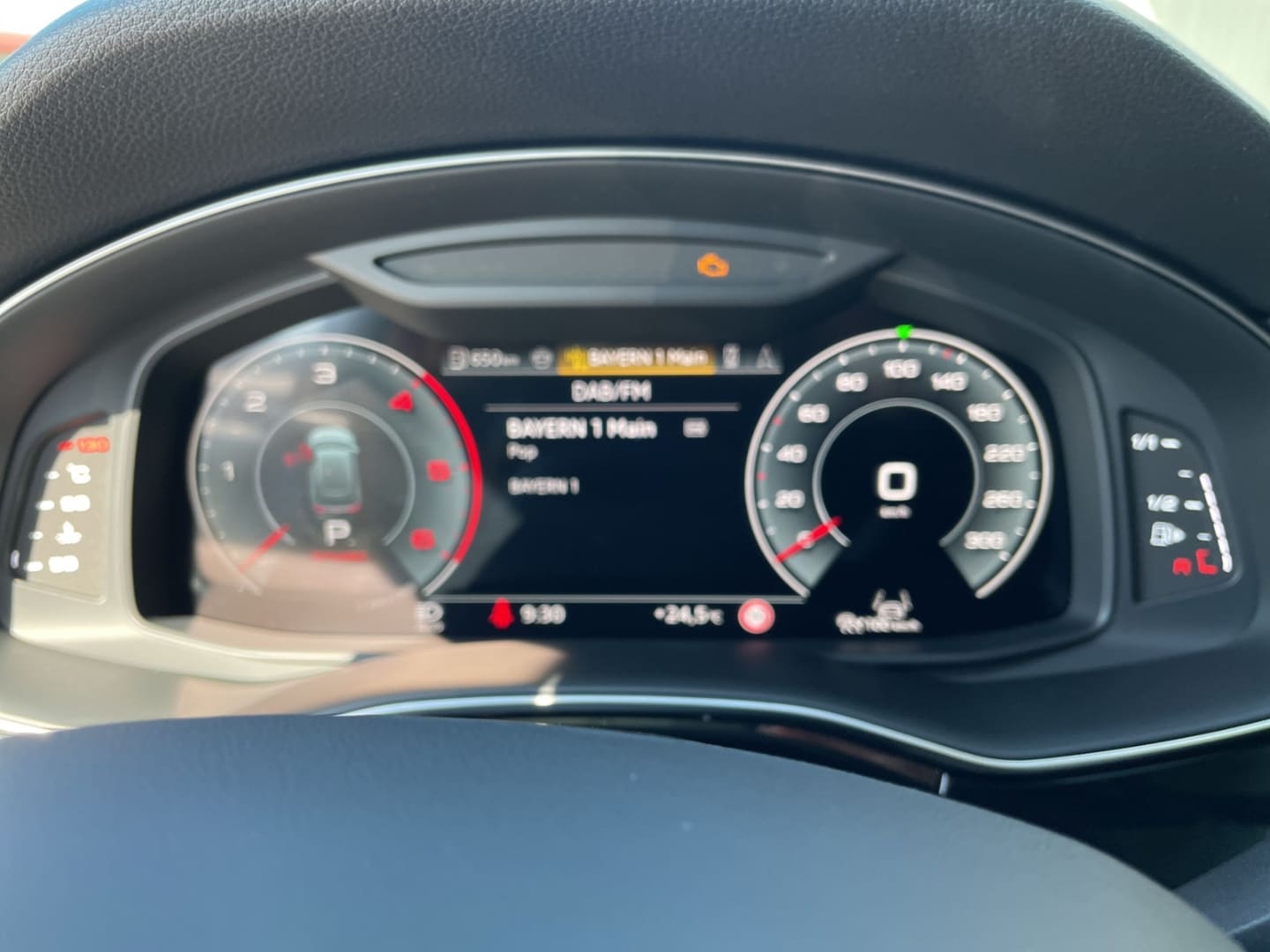 Bild über Audi Q8 SUV TDI quattro 210 kW tiptronic - für weitere Informationen kontaktieren Sie den Audi Partner