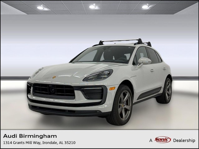 Photo of 2024 Porsche Macan 