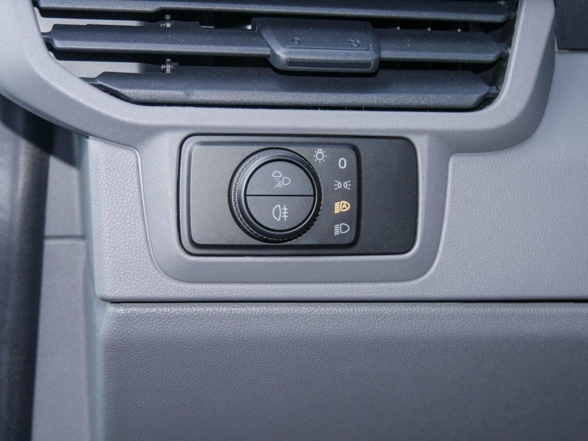 Volkswagen Transporter Kasten langer Radstand