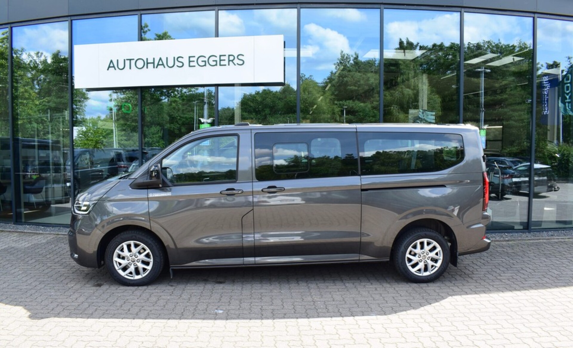 Volkswagen Caravelle langer Radstand Life