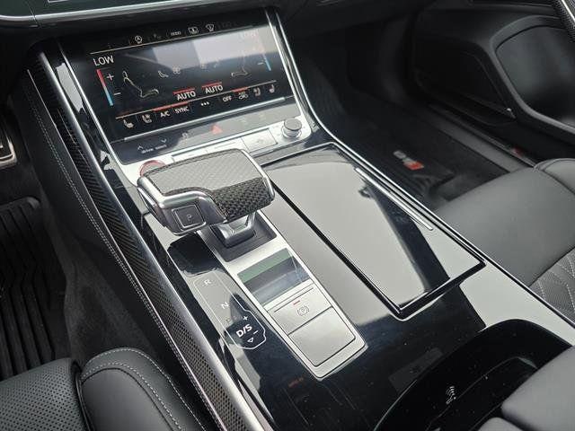 2025 Audi S8 Base - Photo 22