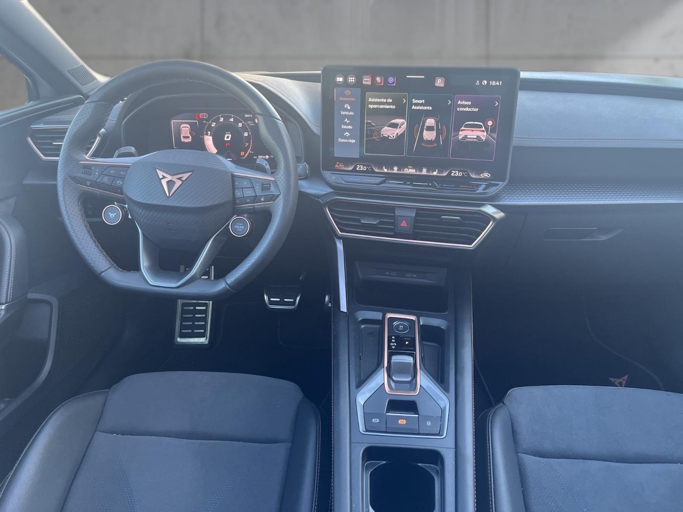 CUPRA Leon León 2.0 TSI VZ DSG 221 kW (300 CV) — photo 4