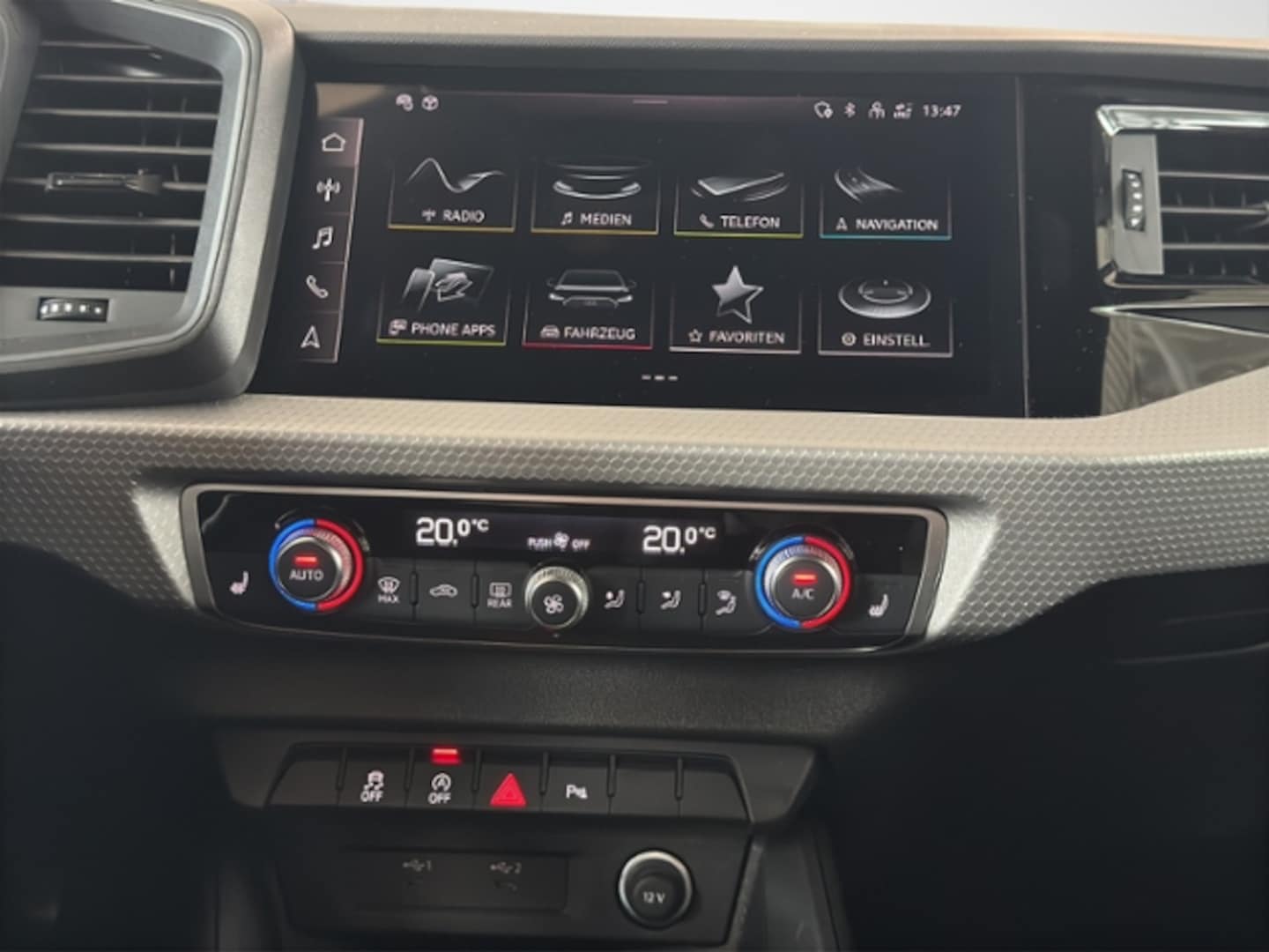Bild über Audi A1 Sportback S line 25 TFSI S tronic - für weitere Informationen kontaktieren Sie den Audi Partner