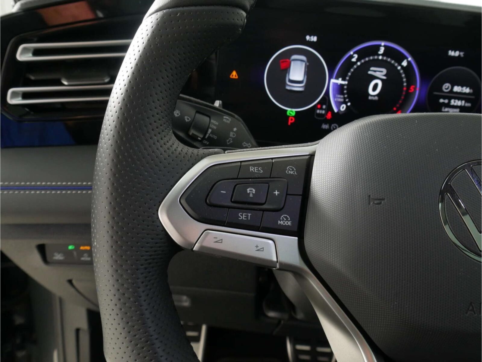 Volkswagen Tiguan – Bild 11
