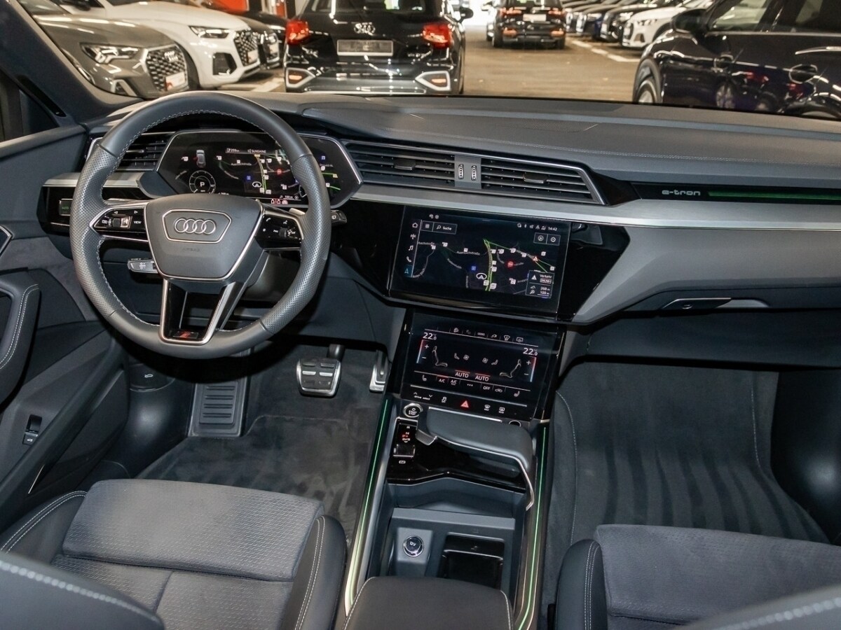 Image about Audi Q8 e-tron advanced 55 e-tron quattro