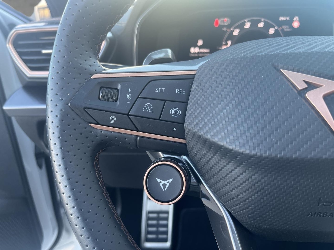 CUPRA Leon León 2.0 TSI VZ DSG 221 kW (300 CV) — photo 9