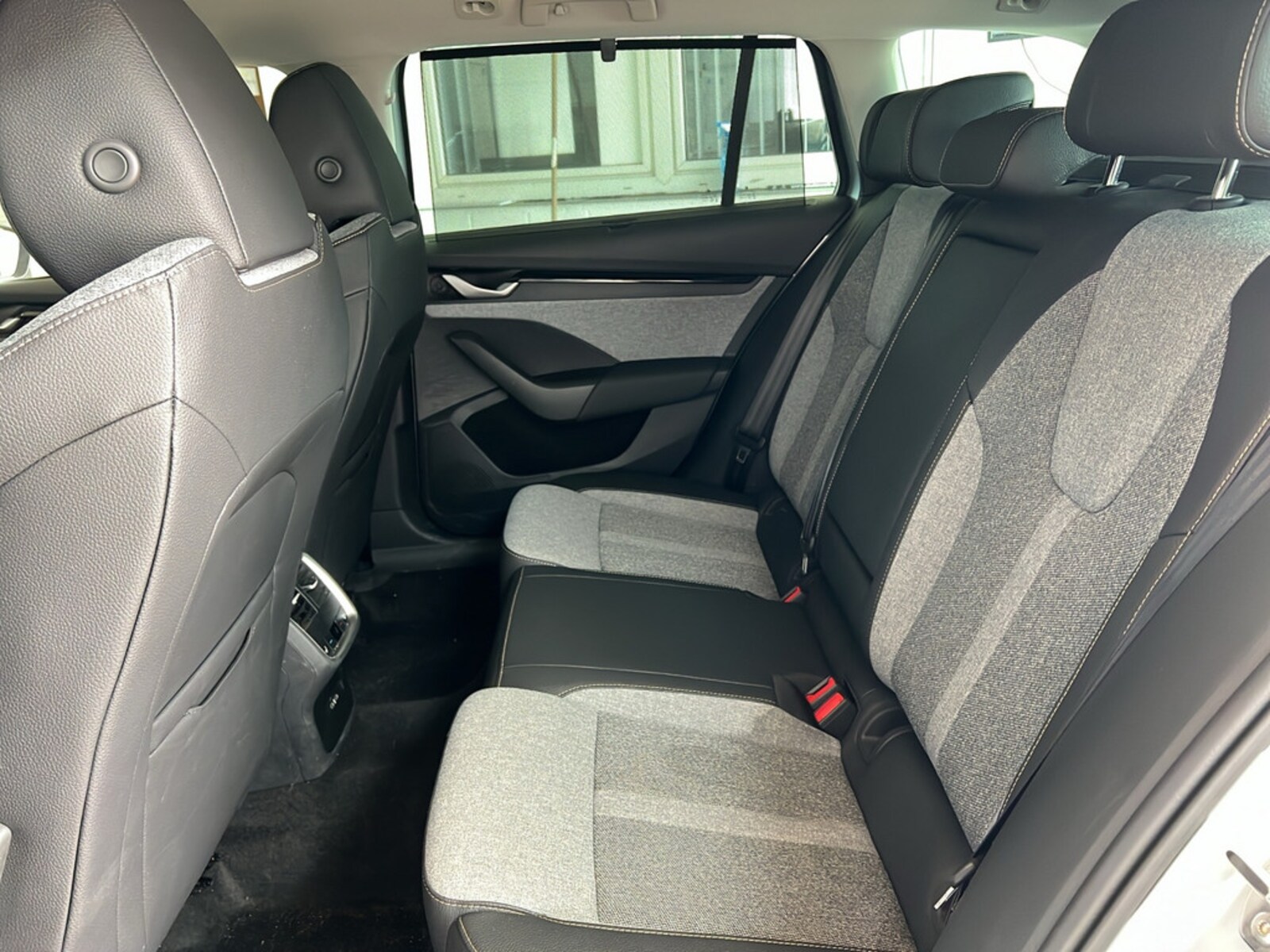 Škoda Octavia Combi – Bild 11