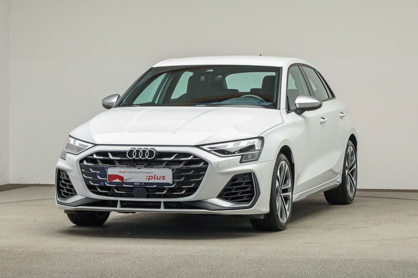 Bild über Audi S3 Sportback TFSI quattro S tronic - für weitere Informationen kontaktieren Sie den Audi Partner