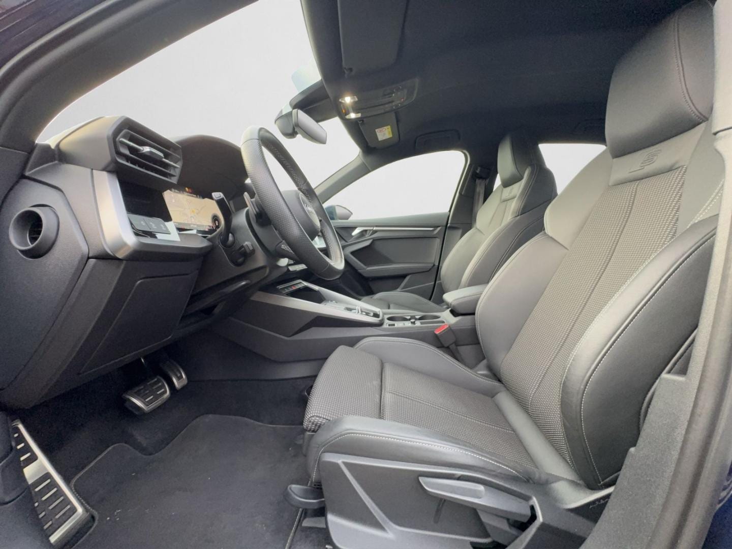 Bild über Audi A3 Sportback advanced 30 TFSI S tronic - für weitere Informationen kontaktieren Sie den Audi Partner