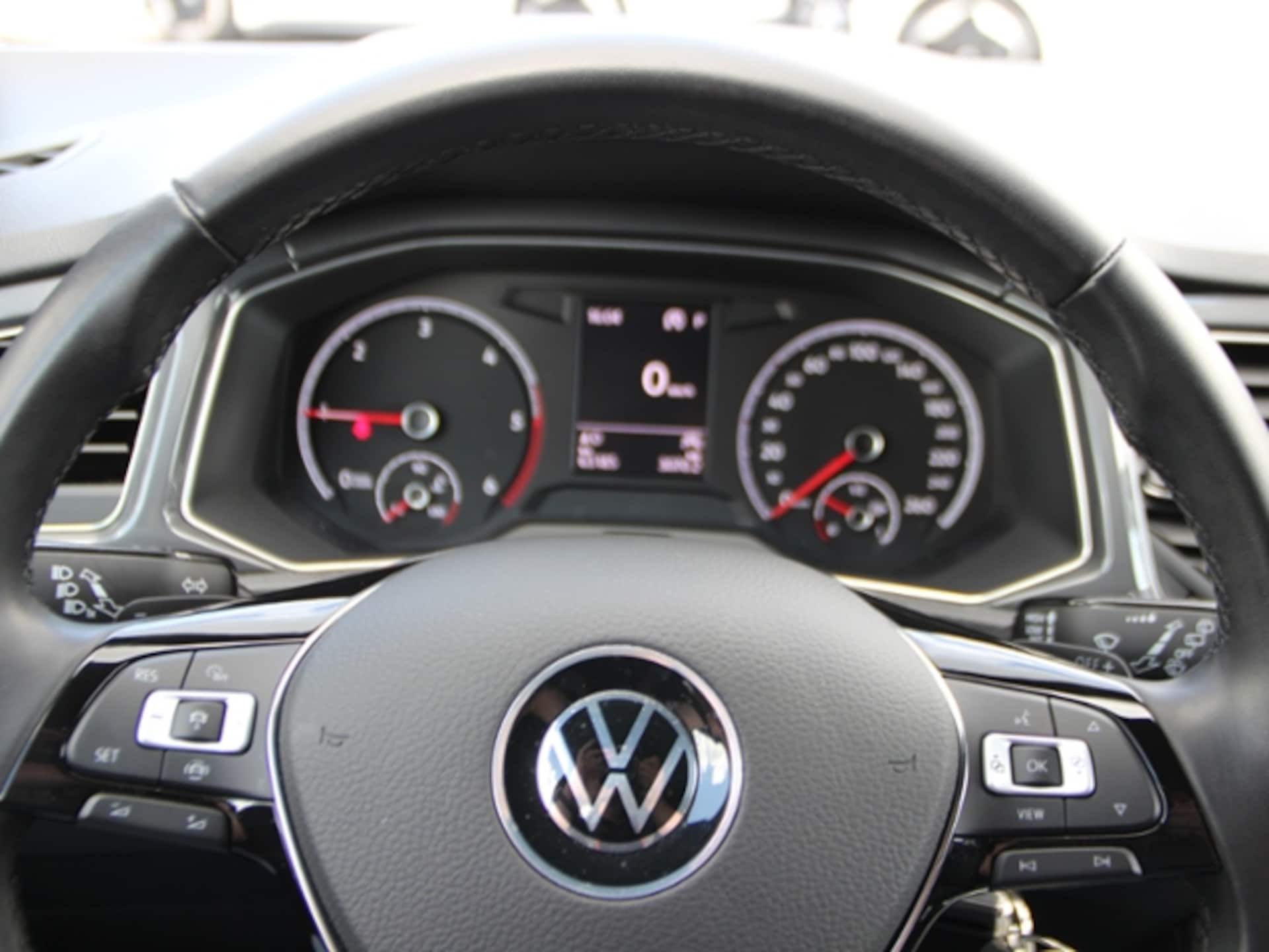 Volkswagen T-Roc Sport