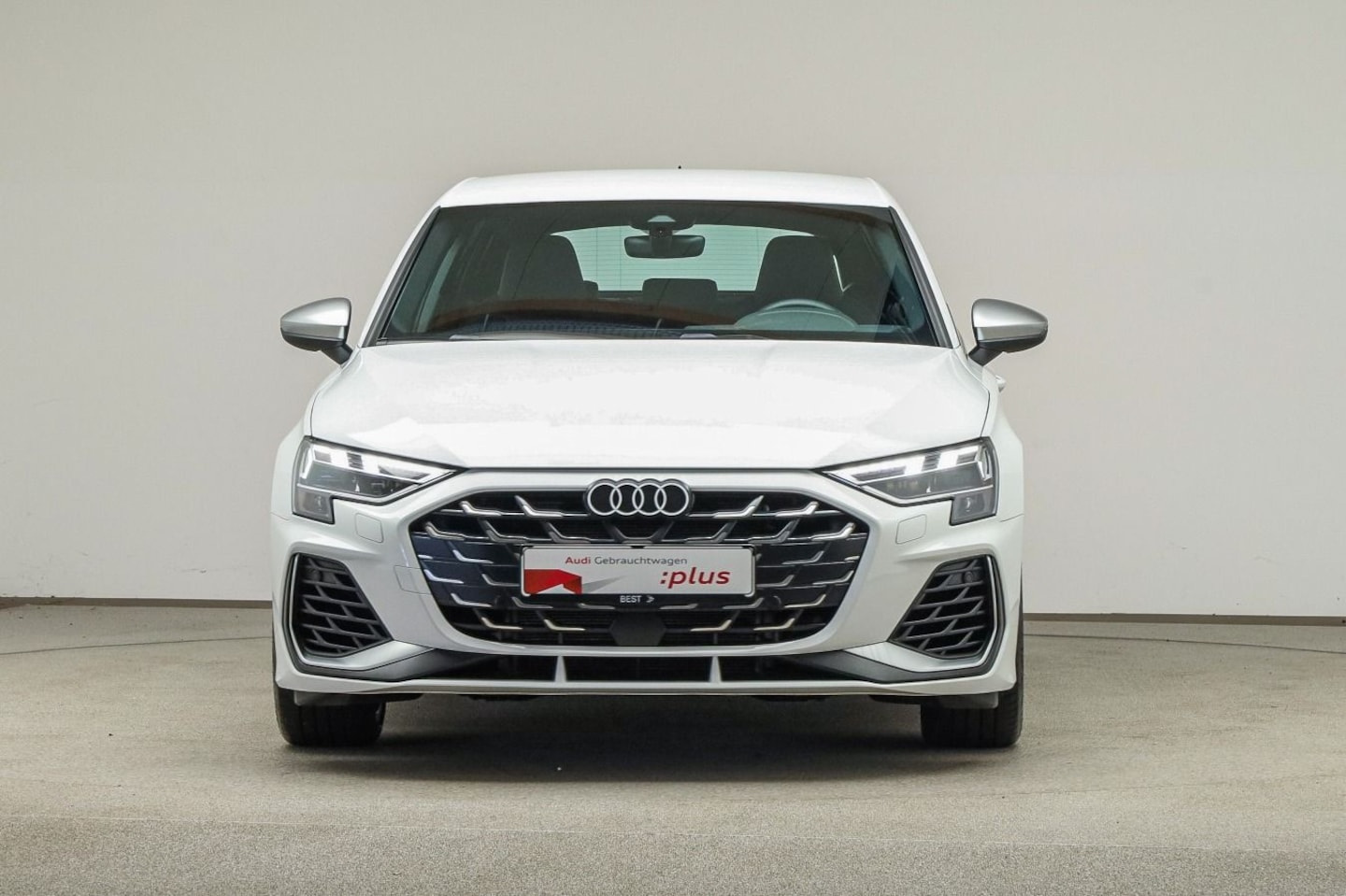 Bild über Audi S3 Sportback TFSI quattro S tronic - für weitere Informationen kontaktieren Sie den Audi Partner