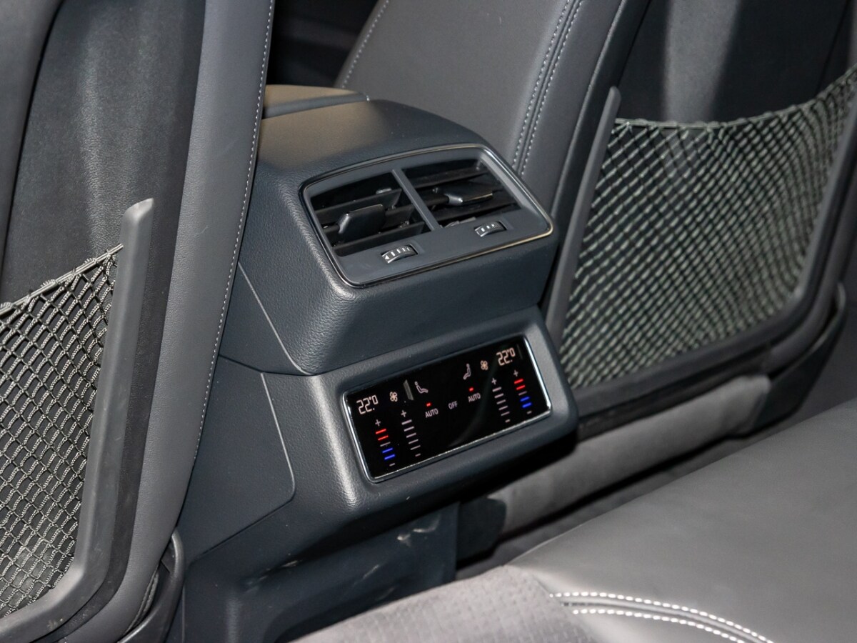 Image about Audi Q8 e-tron advanced 55 e-tron quattro