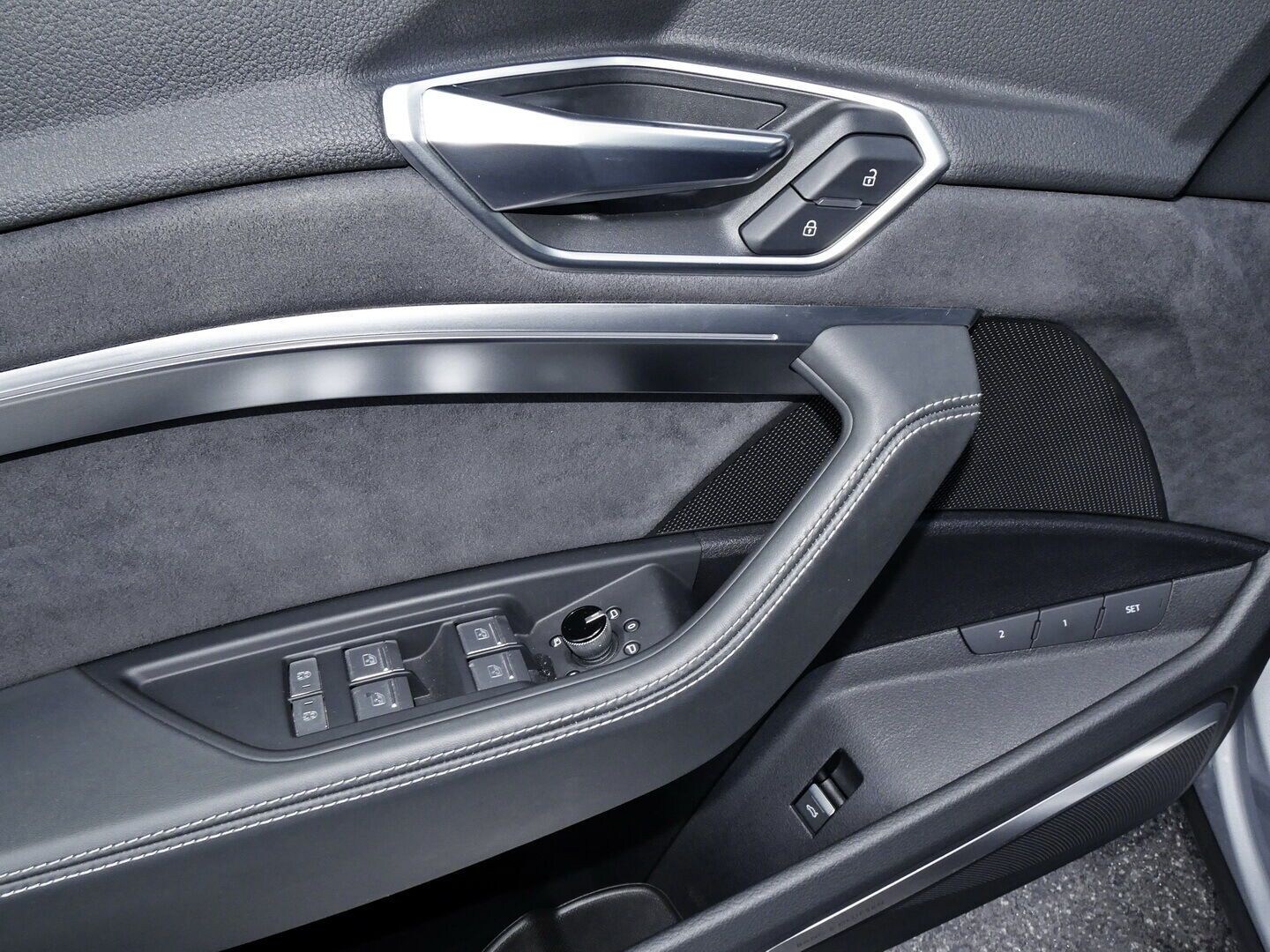 Image about Audi e-tron S Sportback S e-tron quattro
