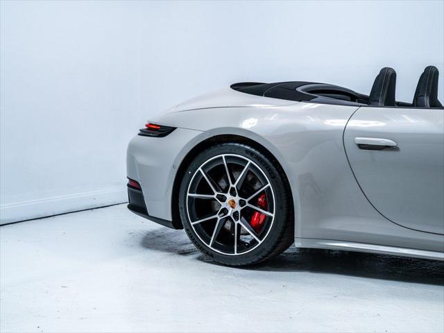 2026 Porsche 911 4S - Photo 16