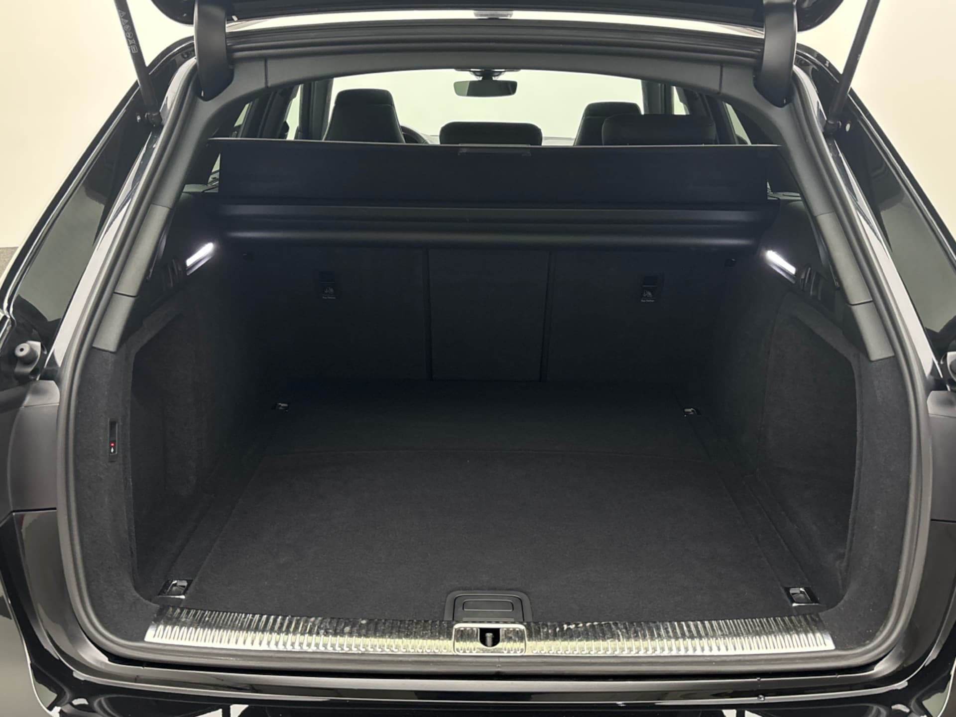 Audi A4 Avant S line