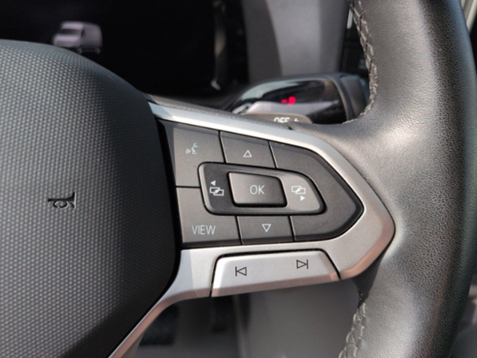 Volkswagen Crafter Kasten mittlerer Radstand – Bild 16