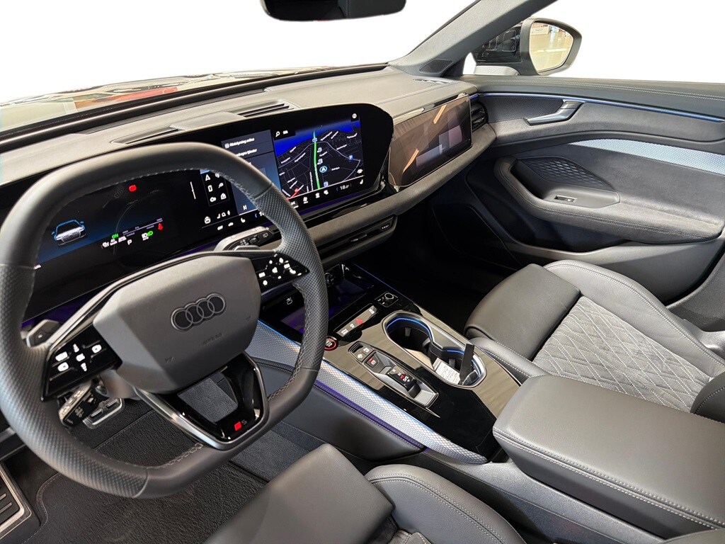 Bild som visar&nbsp;Audi A6 Avant e-hybrid&nbsp;A6 Avant e-hybrid quattro Proline Edition 220 kWS tronic - för mer information kontakta din Audi Partner