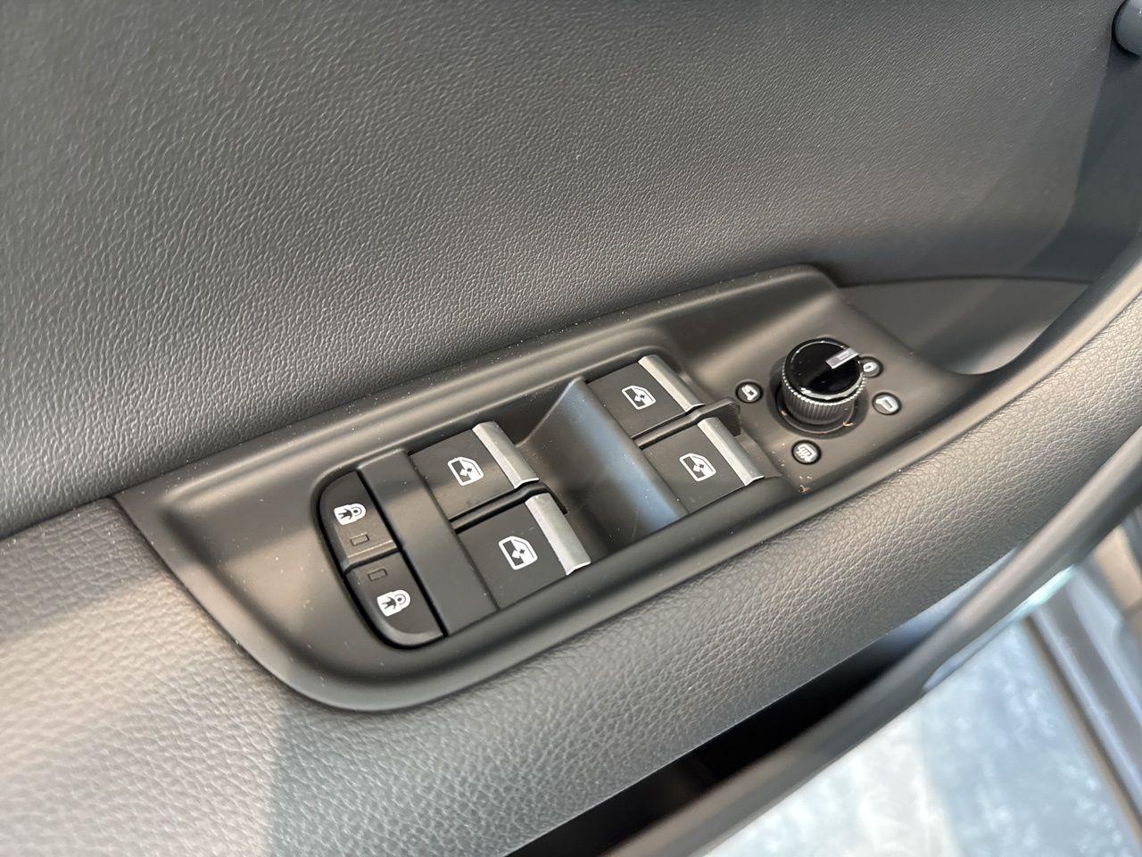 2026 Audi Q7 Premium - Photo 37