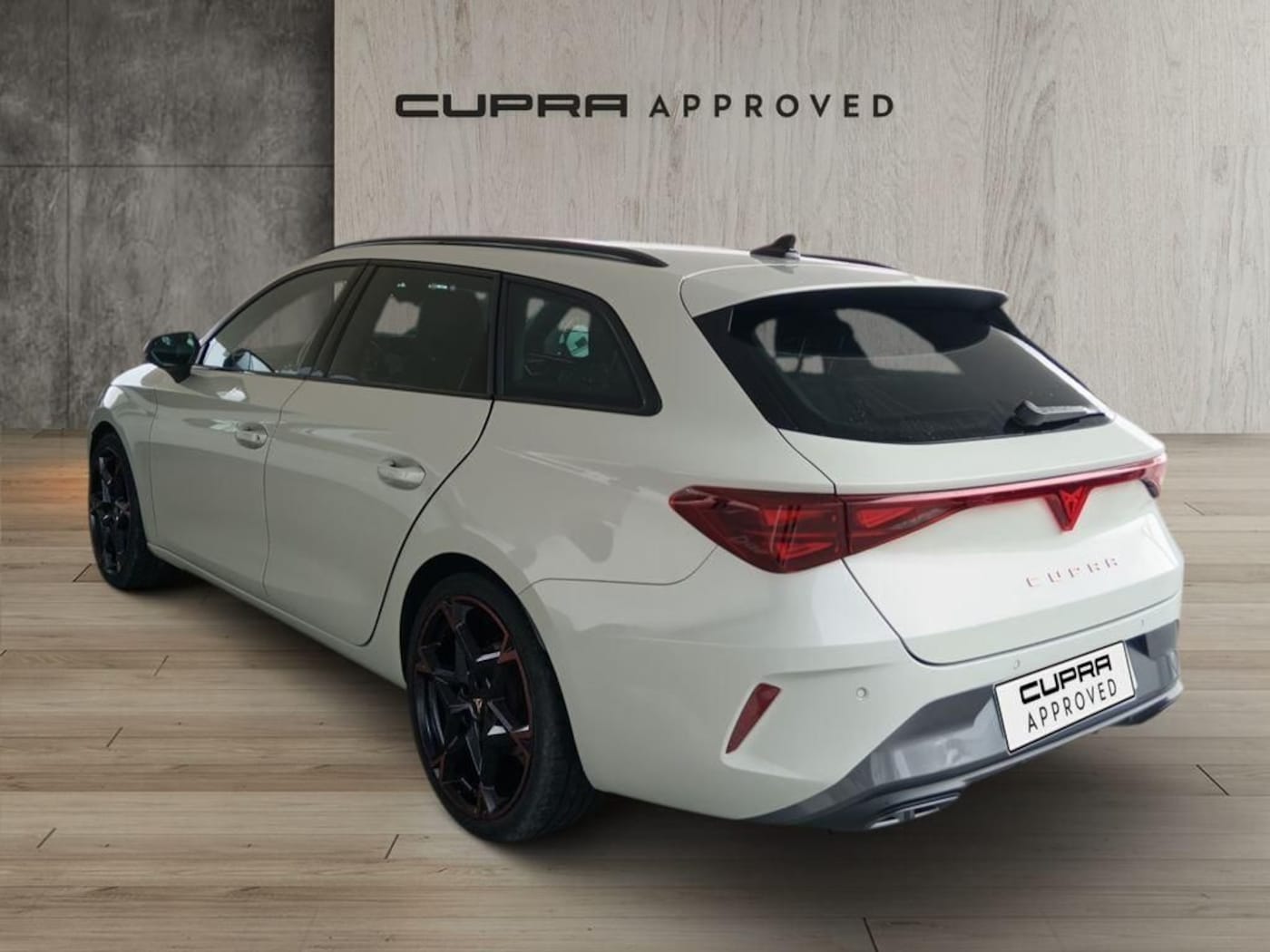 CUPRA Leon Sportstourer 1.5 eTSI DSG 110 kW (150 CV) — photo 2