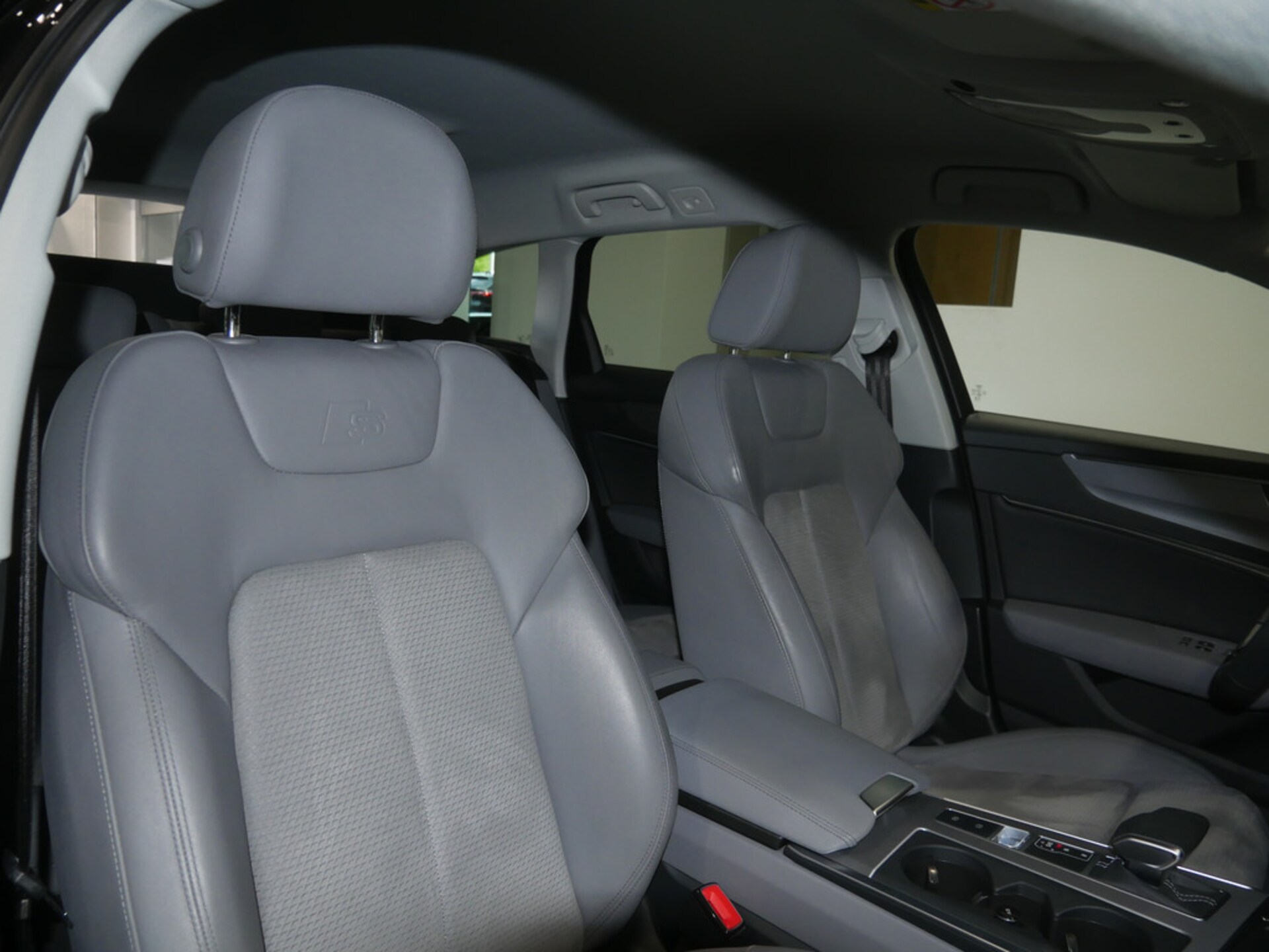 Audi S6 Avant