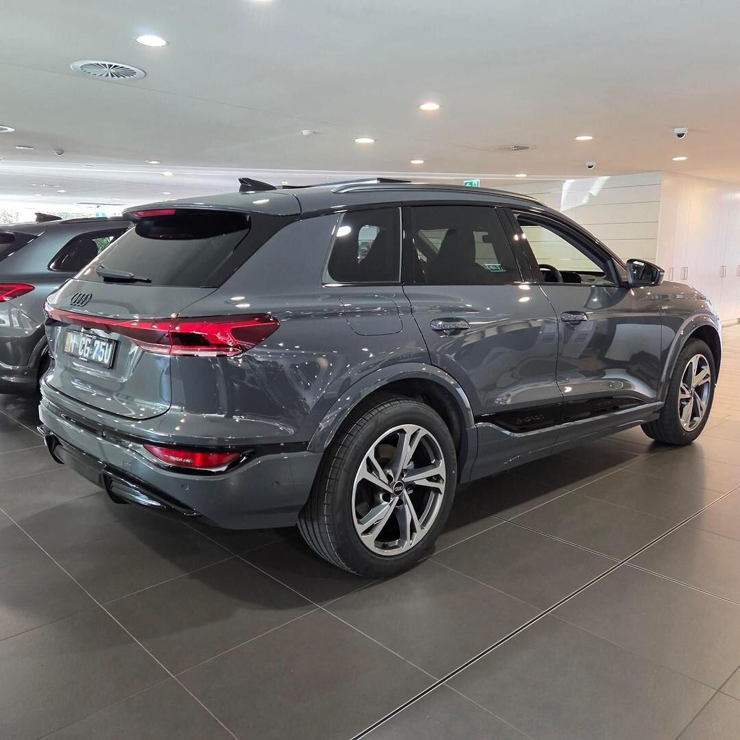 Image about Audi Q6 SUV e-tron e-tron