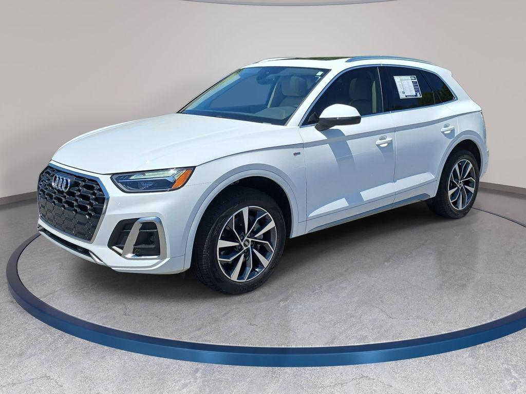 2023 Audi Q5 45 Premium's photo