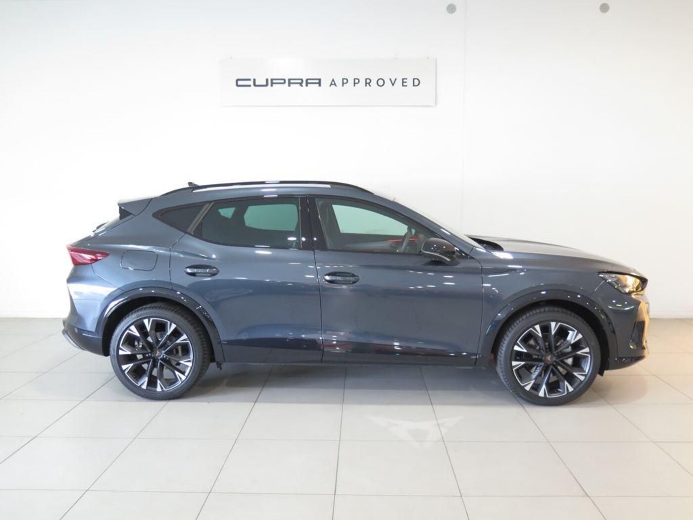 CUPRA Formentor 1.5 TSI e-Hybrid DSG 150 kW (204 CV) — photo 3