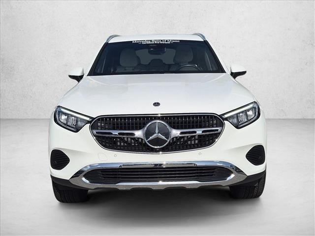 2025 Mercedes-Benz GLC 300