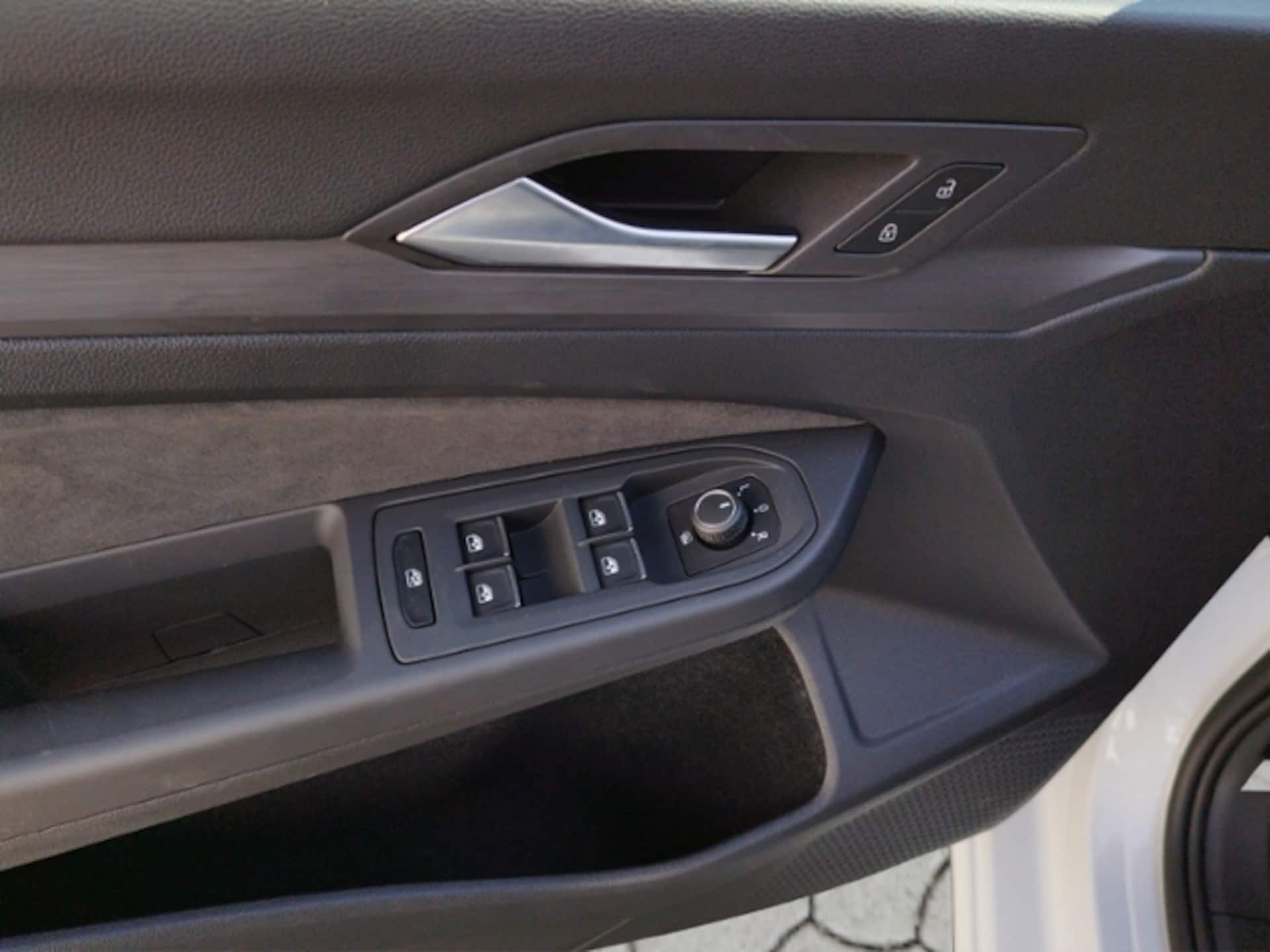 Volkswagen Golf Style