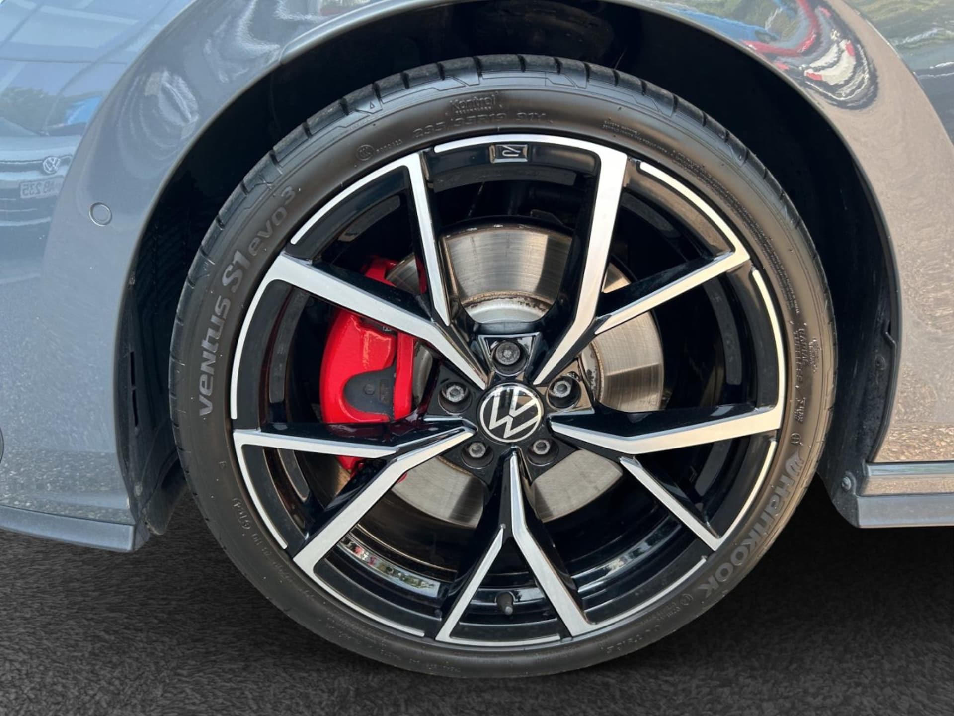 Volkswagen Golf GTI